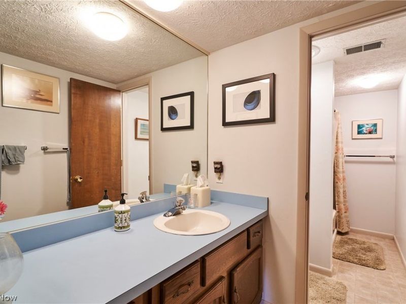 1799 S Cleveland Massillon Road, Copley, OH 44321 Photo 23
