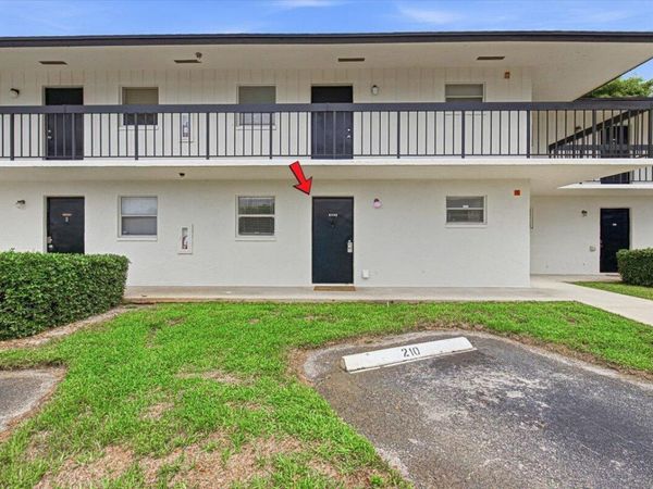 2755 W Atlantic Avenue, Unit 104-B, Delray Beach, FL 33445