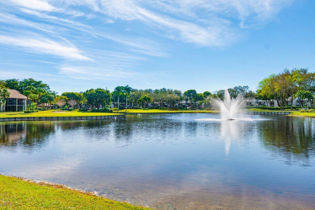 5154 Oakhill Lane, Unit 1014, Delray Beach, FL 33484 Photo