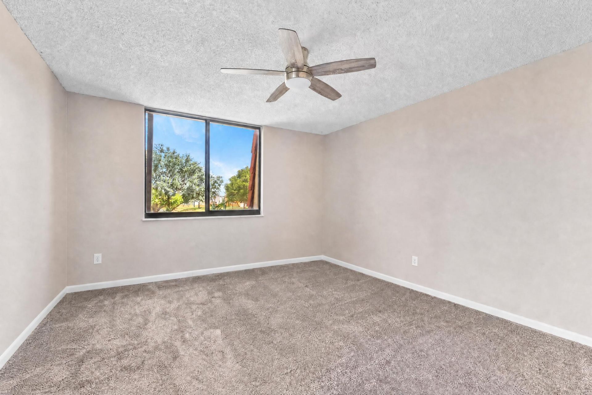 3750 Victoria Drive, West Palm Beach, FL 33406 Photo