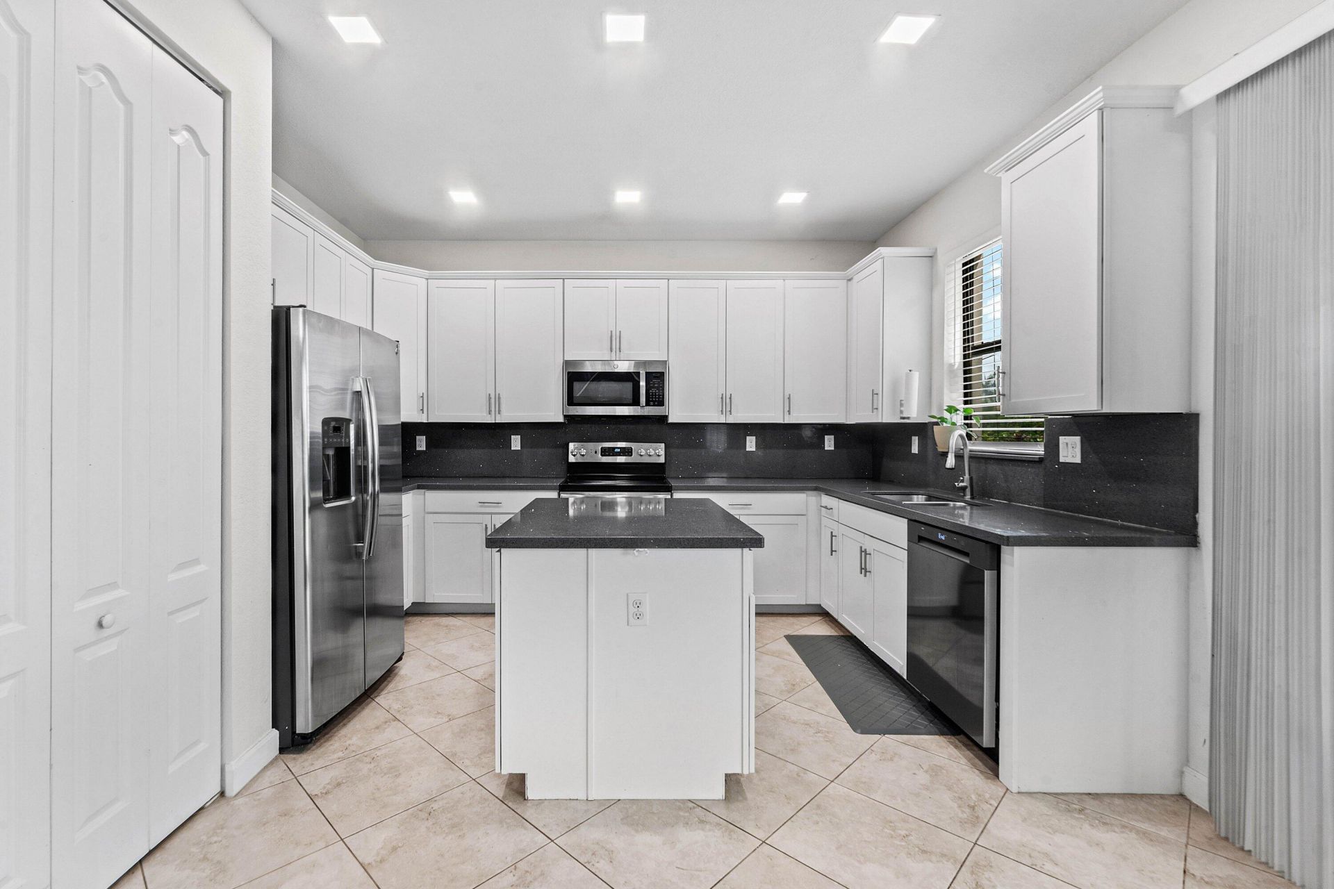 8826 Sea Chase Drive, Lake Worth, FL 33467 Photo