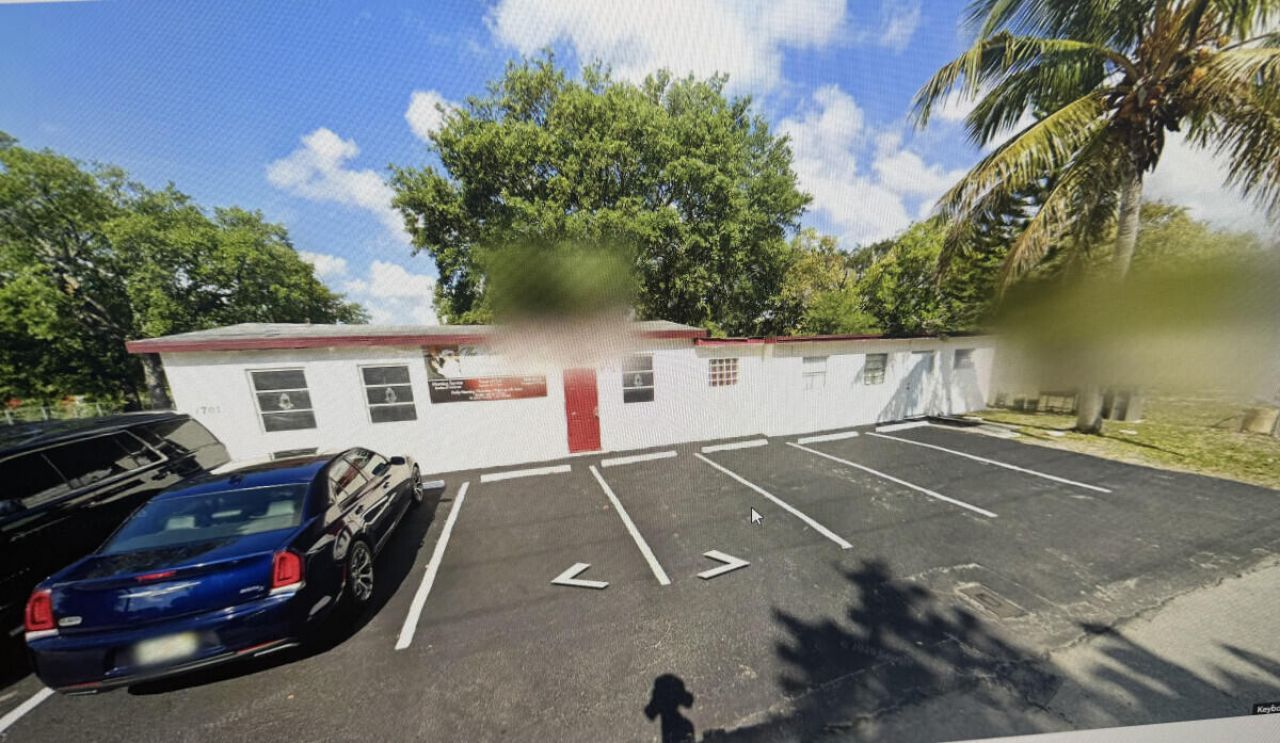 1701 NW 8th Place, Fort Lauderdale, FL 33394 Main Photo