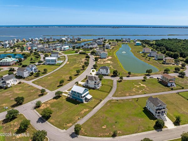 855 Cannonsgate Drive, Newport, NC 28570