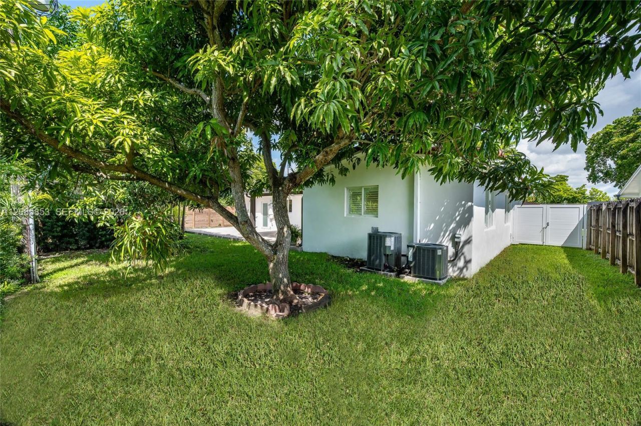 6430 SW 21 St, West Miami, FL 33155 Photo