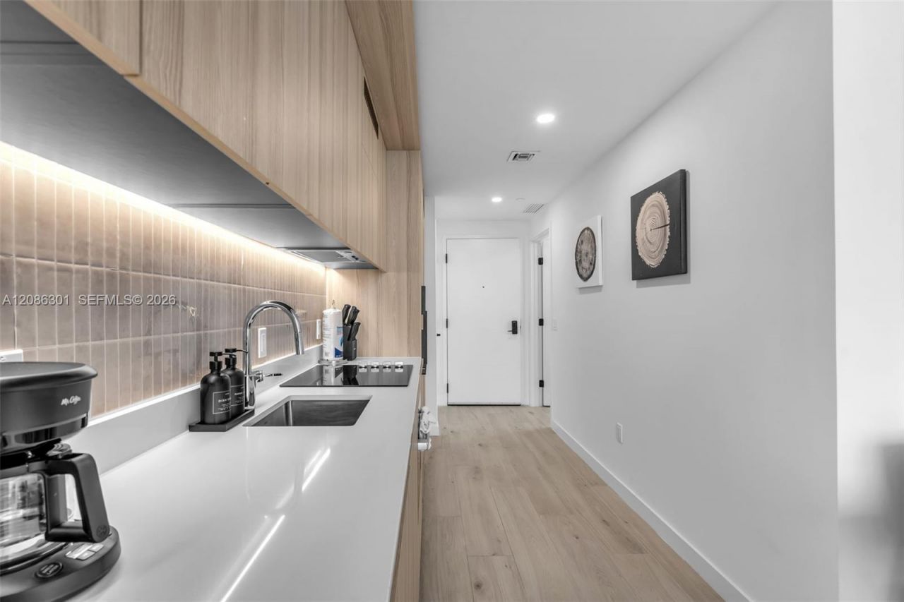 225 N Miami Ave, Unit 3501, Miami, FL 33128 Photo