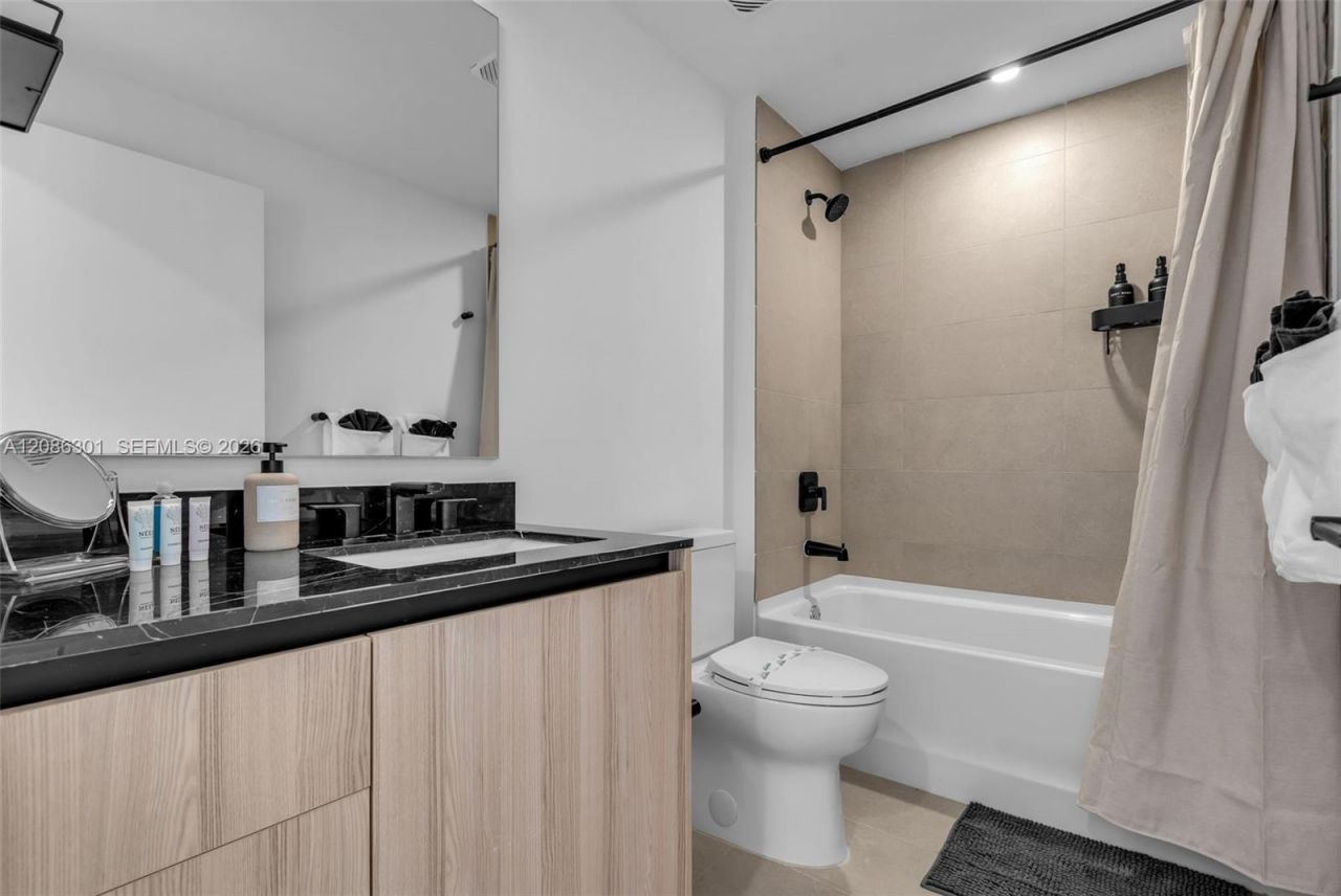 225 N Miami Ave, Unit 3501, Miami, FL 33128 Photo