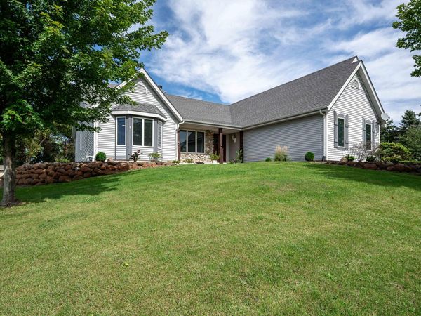 5920 Christine Ct, Lyons, WI 53105