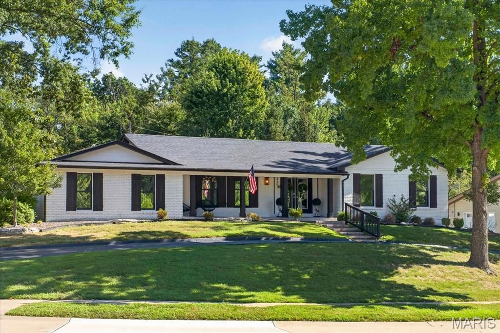 14391 Ladue Road, Chesterfield, MO 63017 Main Photo