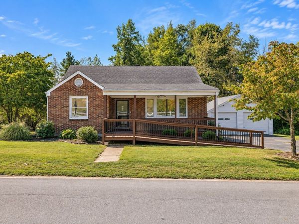 583 Brattontown Cir , Lafayette, TN 37083