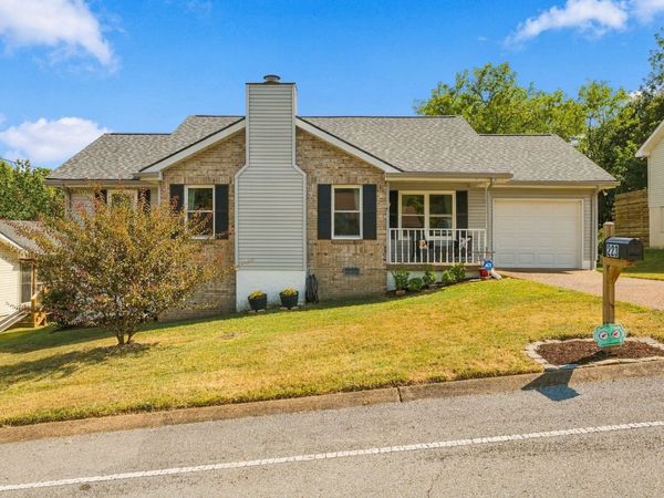 223 Ash Grove Drive, Nashville, TN 37211