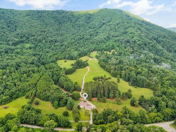 2395 Mecca Pike, Englewood, TN 37329