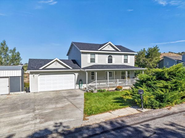 2666 Castle Peak Way, Pocatello, ID 83201