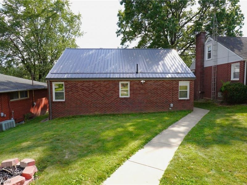 505 23 Street NW, Canton, OH 44709 Photo 3