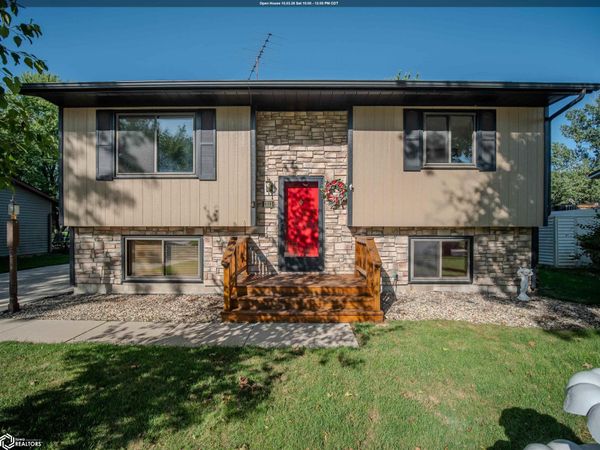 1311 5Th Place N, Clear Lake, IA 50428
