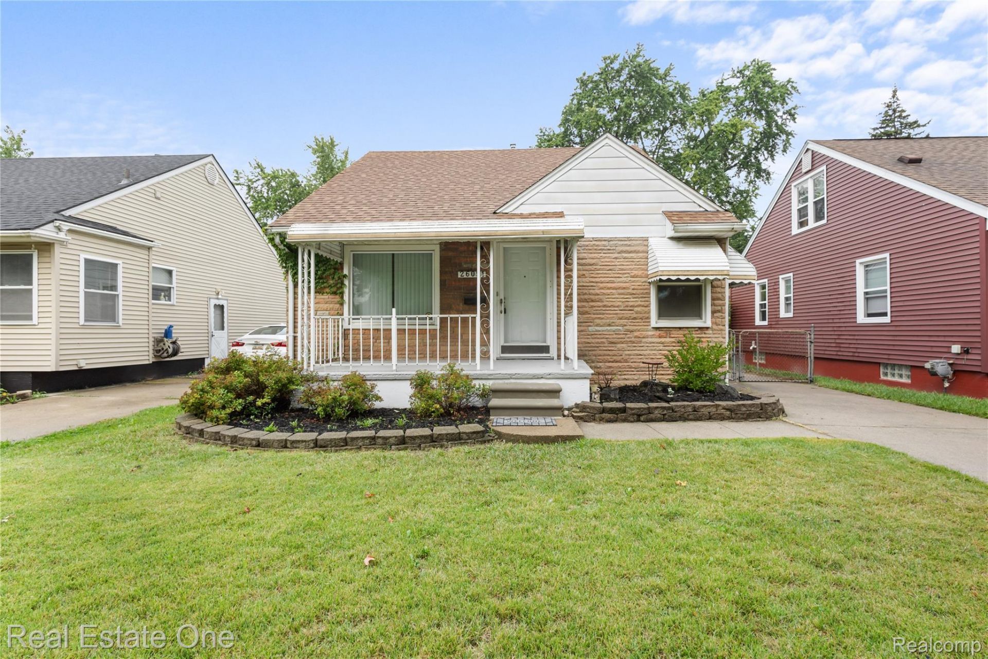 26091 Dartmouth Street, Madison Heights, Mi 48071 Main Photo