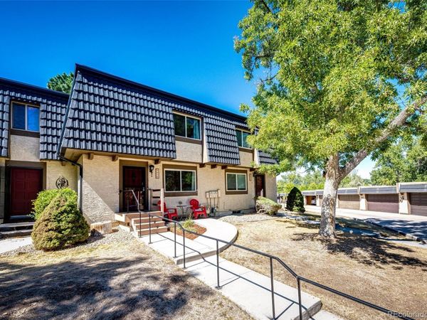6876 S Broadway, Centennial, CO 80122