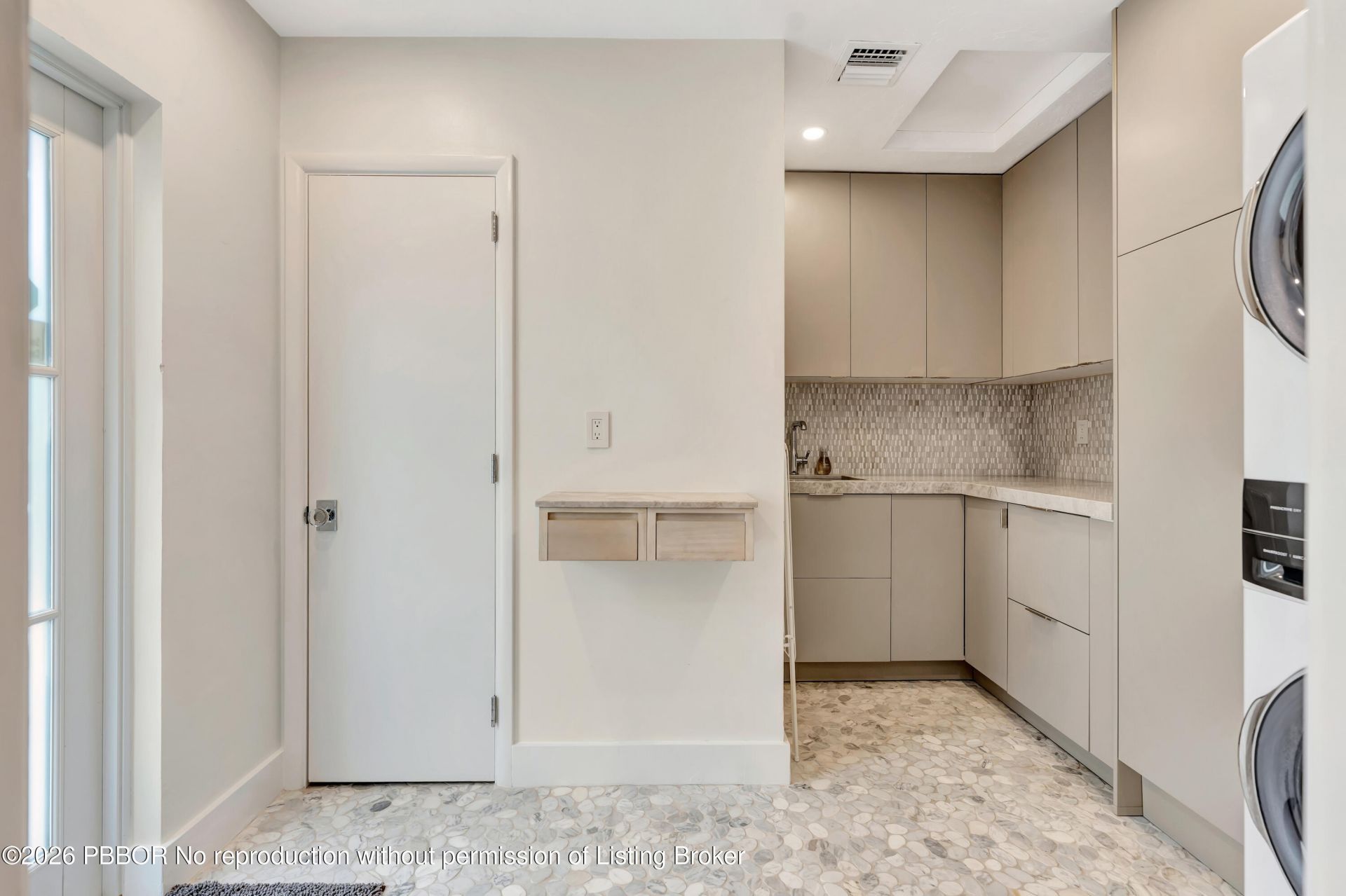 136 Worth Court S, West Palm Beach, FL 33405 Photo