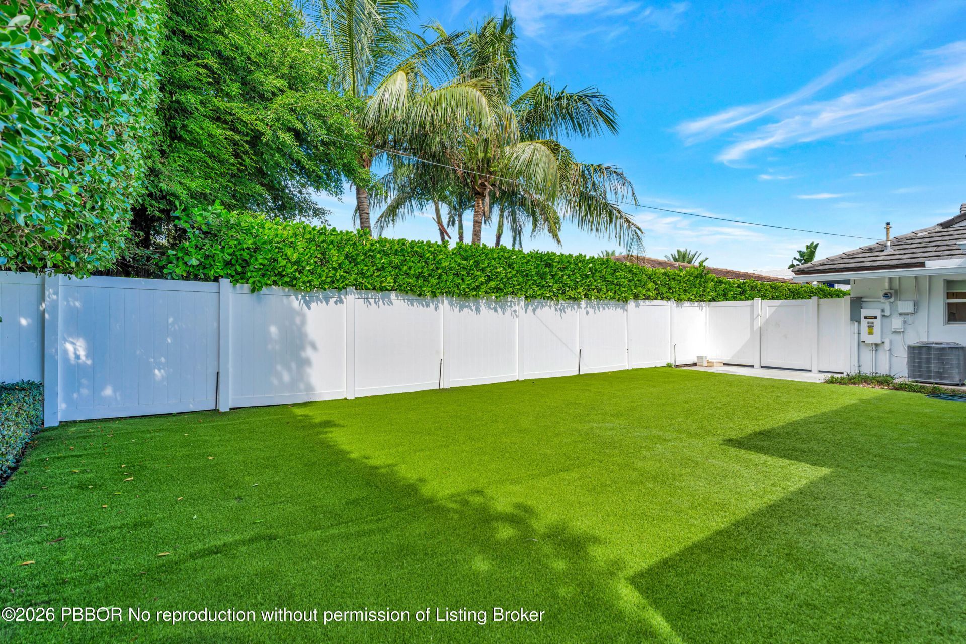 136 Worth Court S, West Palm Beach, FL 33405 Photo