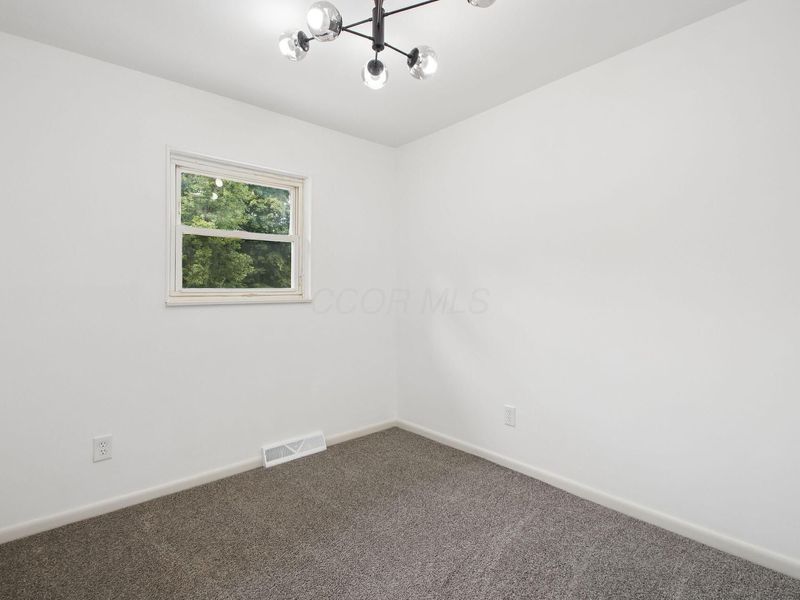 5145 Fullerton Drive , Columbus, OH 43232 Photo 21