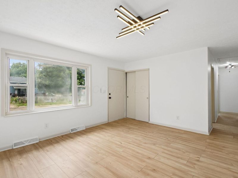 5145 Fullerton Drive , Columbus, OH 43232 Photo 8