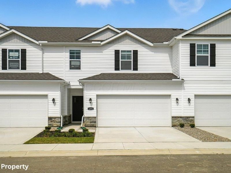 6268 Marinelli Drive N, Columbus, OH 43228 Photo 1