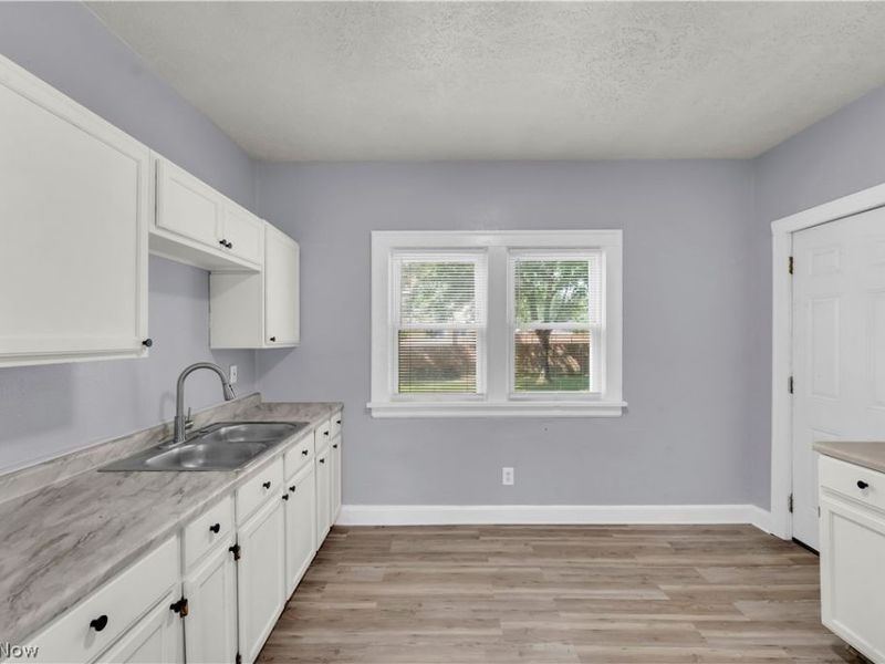 12701 Rexford Avenue, Cleveland, OH 44105 Photo 10