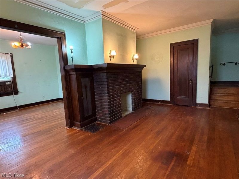 1057 Mozina Drive, Cleveland, OH 44119 Photo 2