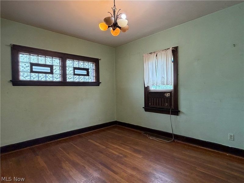 1057 Mozina Drive, Cleveland, OH 44119 Photo 3