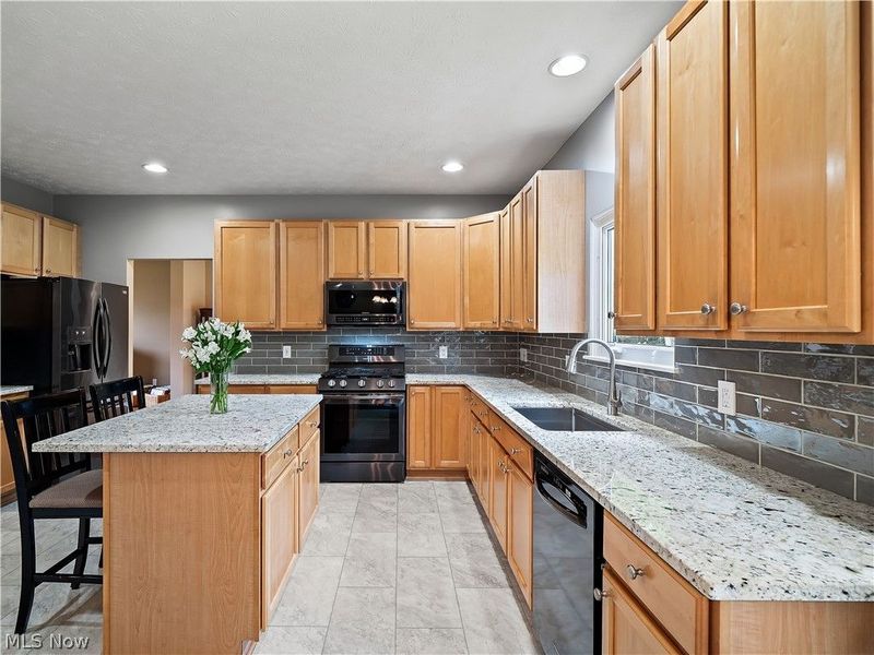 4754 Belmont Drive, Avon, OH 44011 Photo 15