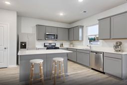 1125 Rockshire  photo 4