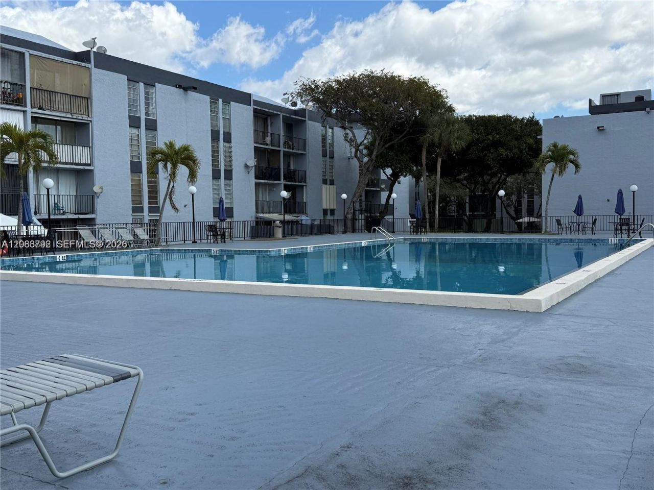 8821 W Flagler St, Unit 411, Miami, FL 33174 Photo