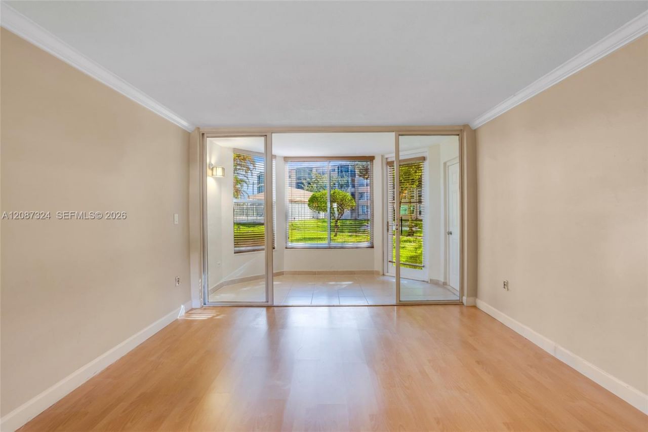 1401 NE 191st St, Unit D107, Miami, FL 33179 Photo