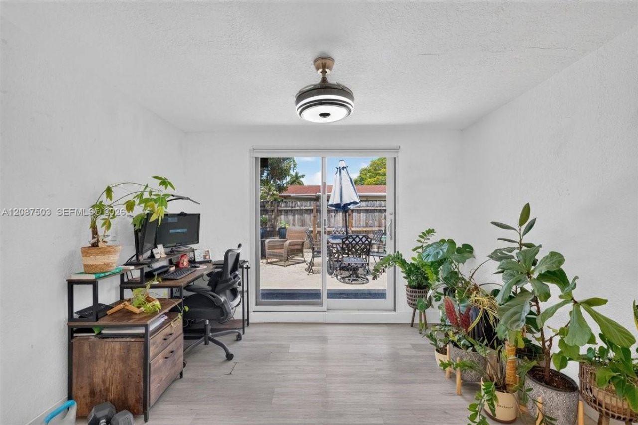 1131 N 75th Ave, Unit 1131, Hollywood, FL 33024 Photo