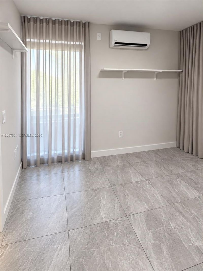 1418 NW 101st St, Miami, FL 33147 Photo