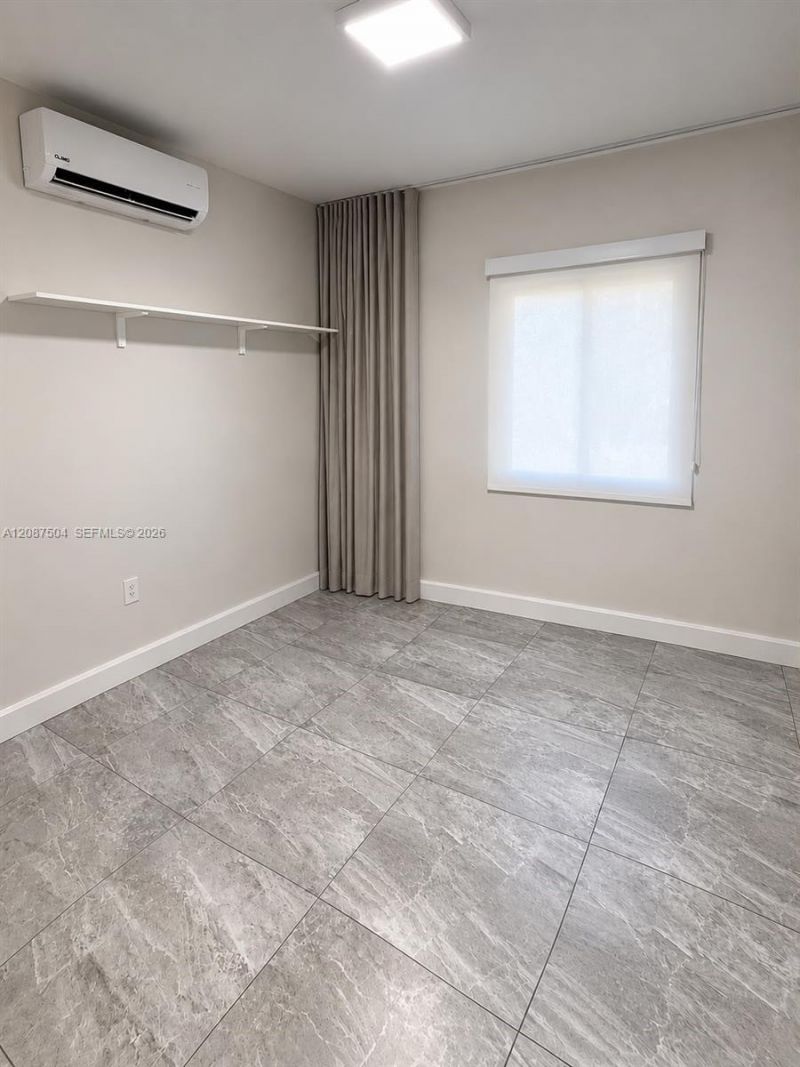 1418 NW 101st St, Miami, FL 33147 Photo