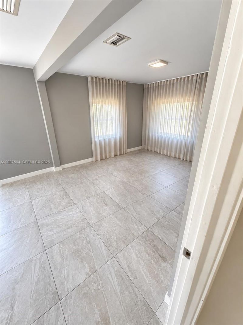 1418 NW 101st St, Miami, FL 33147 Photo