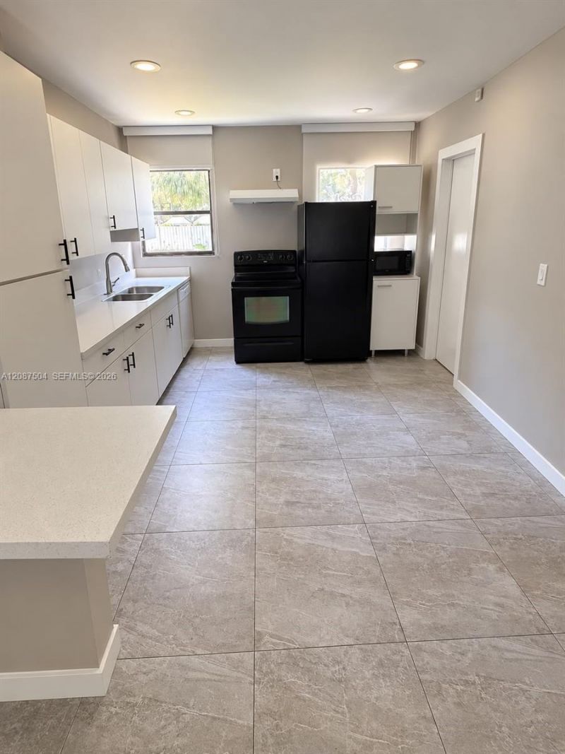 1418 NW 101st St, Miami, FL 33147 Photo