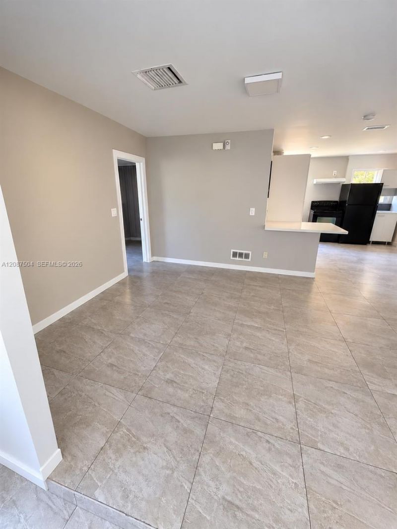 1418 NW 101st St, Miami, FL 33147 Photo