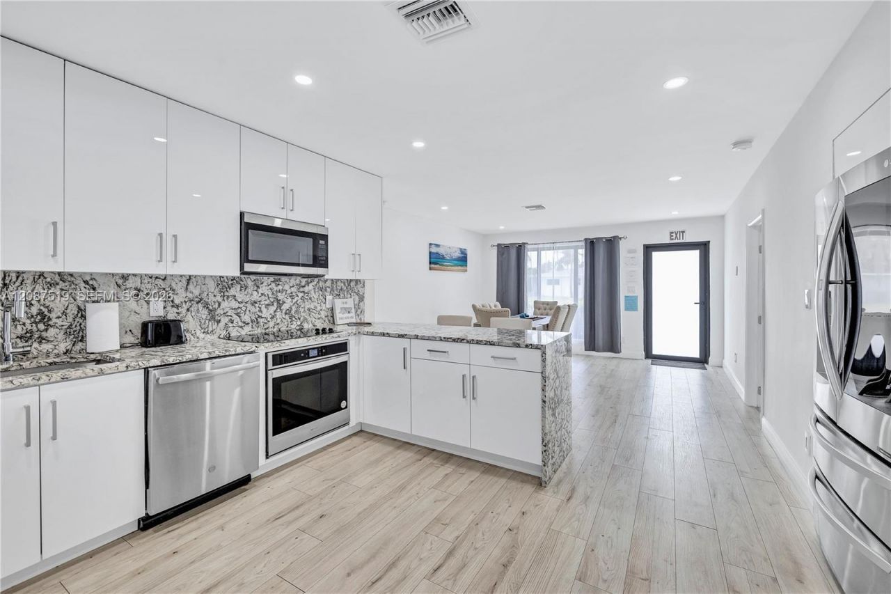 217 N 31st Ave, Hollywood, FL 33021 Photo