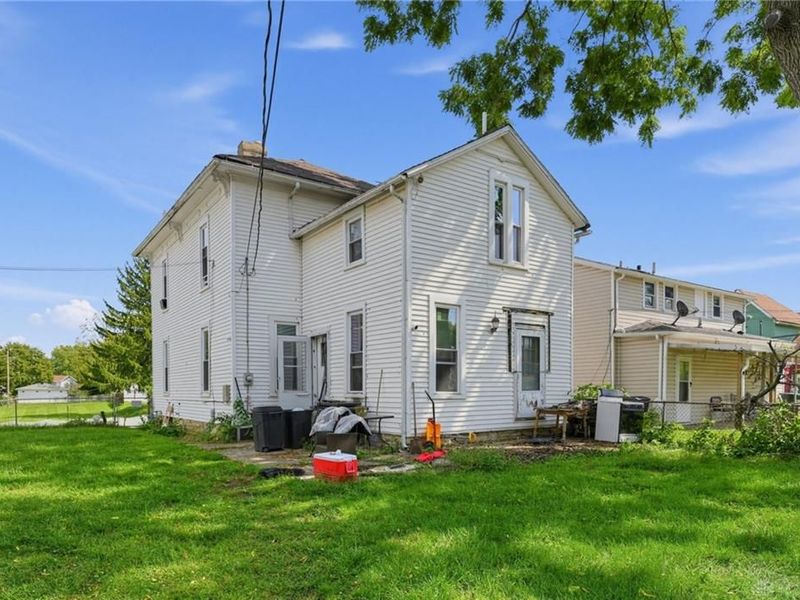 207 S Shaffer Street, Springfield, OH 45506 Photo 6
