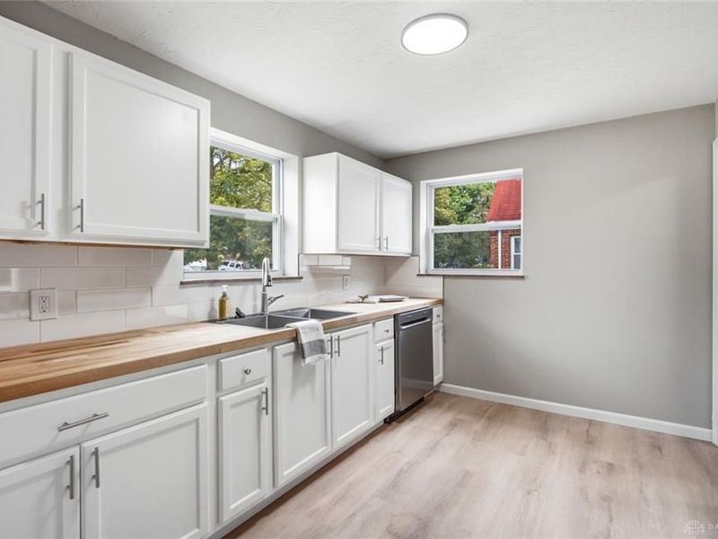1546 Earlham Drive, Dayton, OH 45406 Photo 13