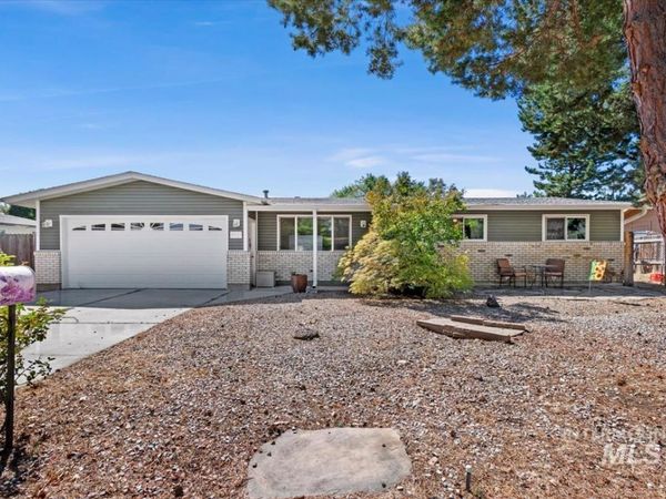 9933 W Tudor Dr, Boise, ID 83704