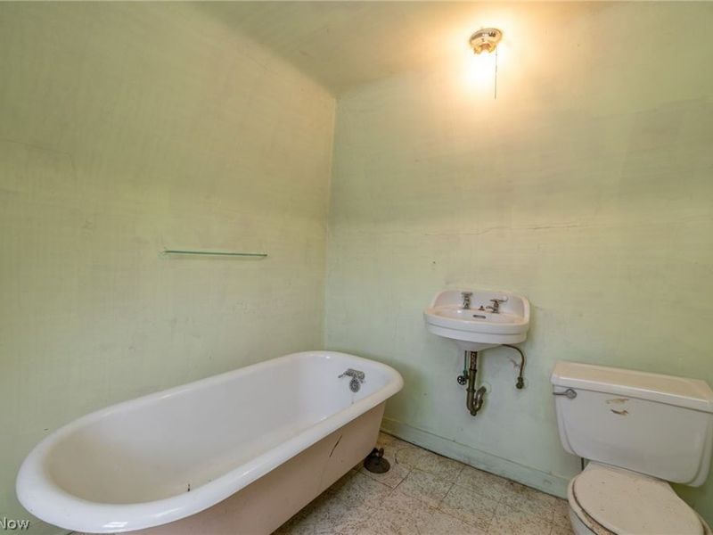 3396 Chalfant Road, Shaker Heights, OH 44120 Photo 17