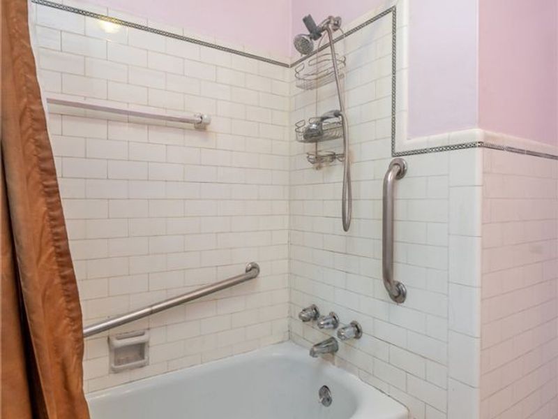 3396 Chalfant Road, Shaker Heights, OH 44120 Photo 19