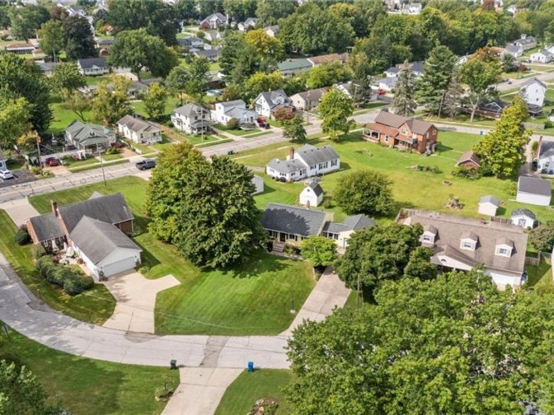 690 Autumn Drive, Amherst, OH 44001 Photo 26