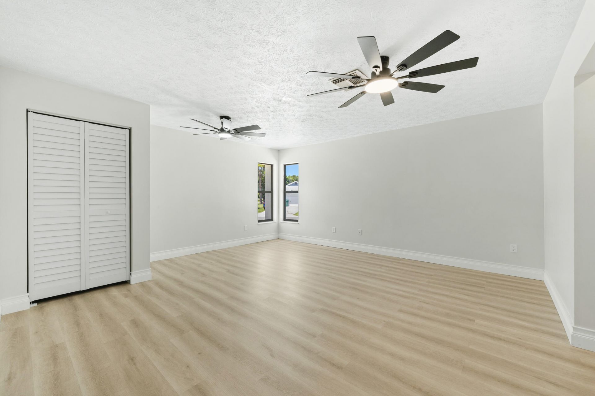 4800 Myrtle Drive, Fort Pierce, FL 34982 Photo