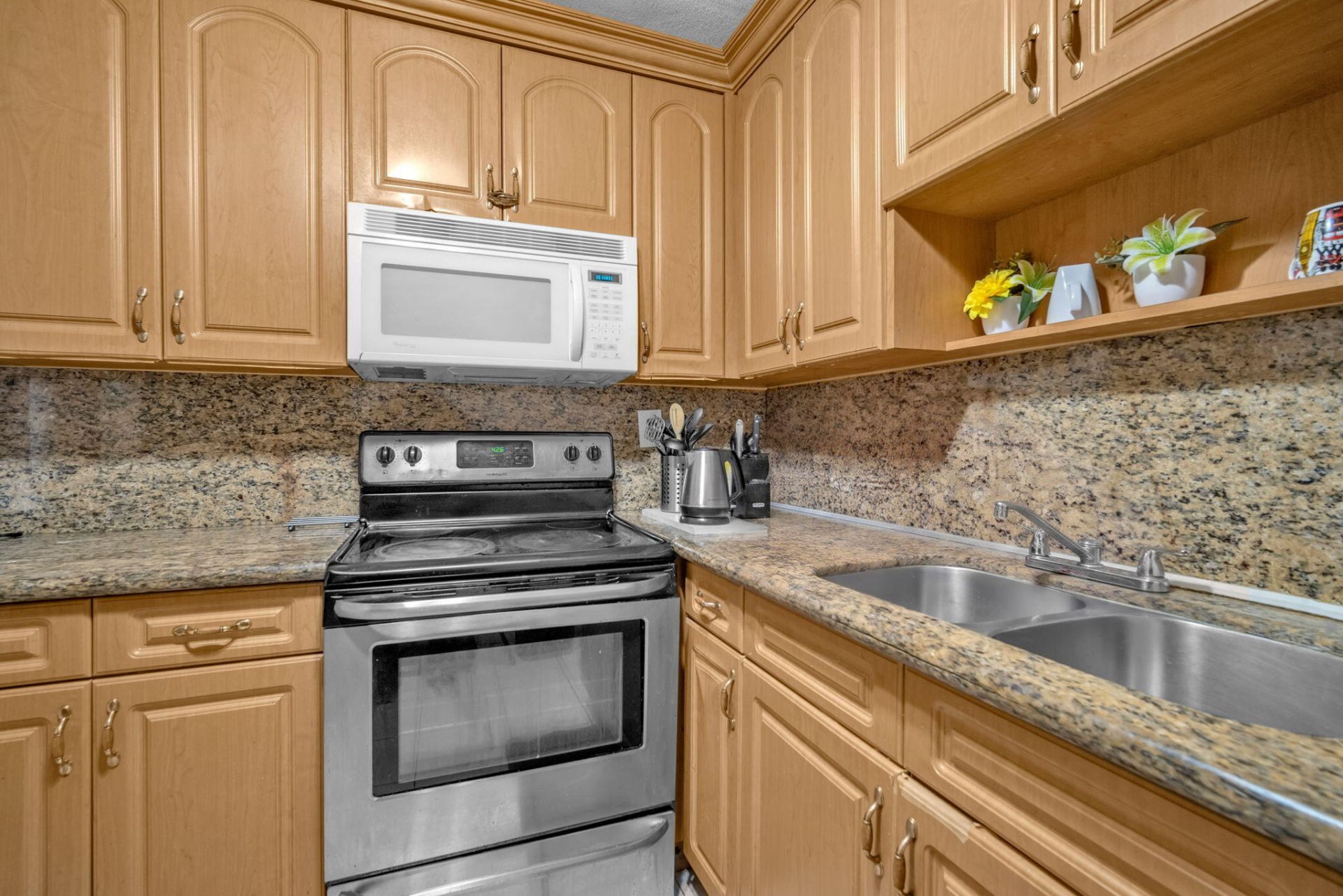 461 NW 17th Place, Fort Lauderdale, FL 33311 Photo