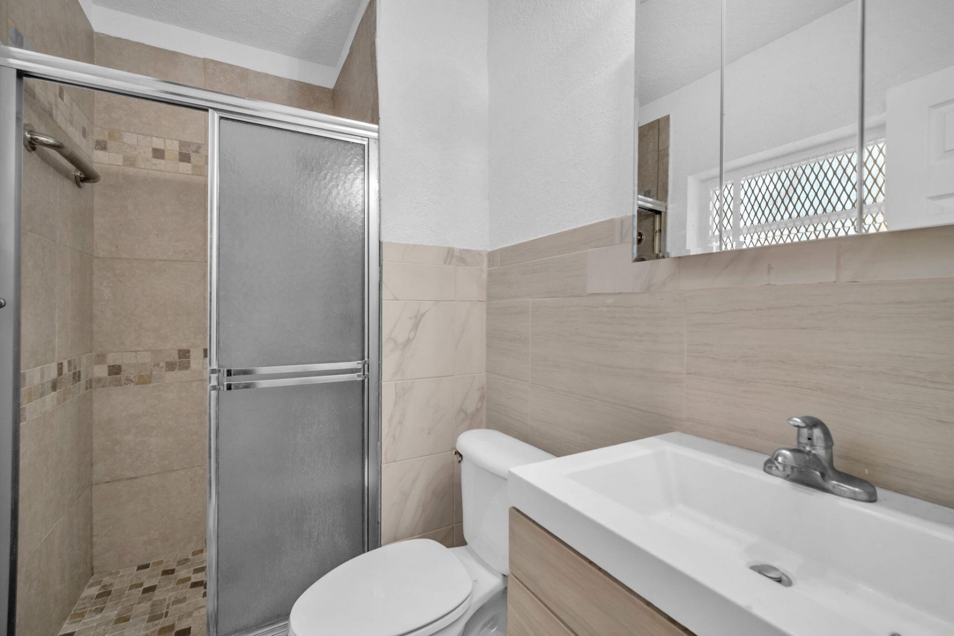 461 NW 17th Place, Fort Lauderdale, FL 33311 Photo