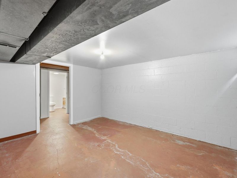 5720 Beechcroft Road, Unit H, Columbus, OH 43229 Photo 15
