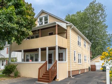 45-47 Methuen St, Springfield, MA 01119